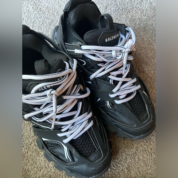 Balenciaga Track Runner Sneaker - Picture 4 of 7